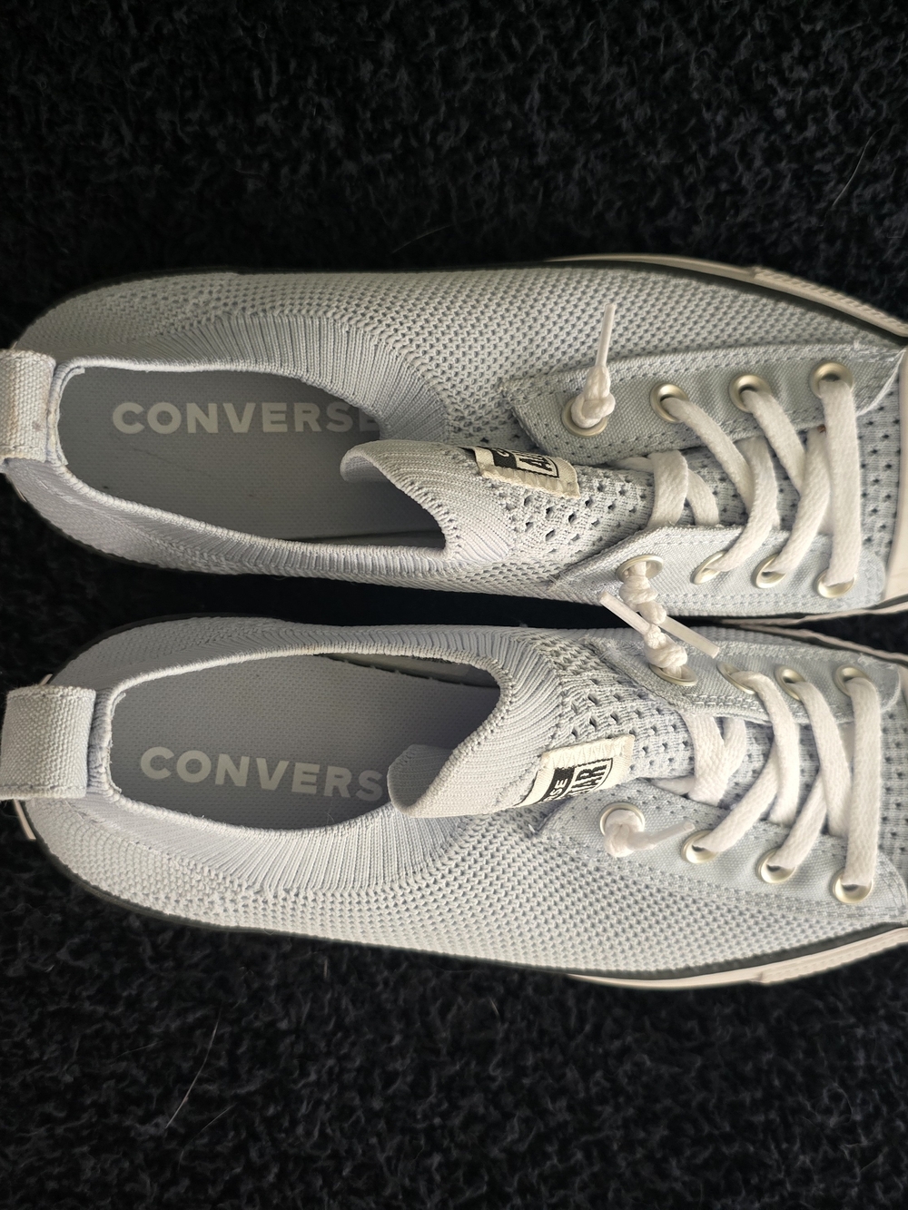 Converse Kids Low-Top Knit Sneakers in Light Gray and White